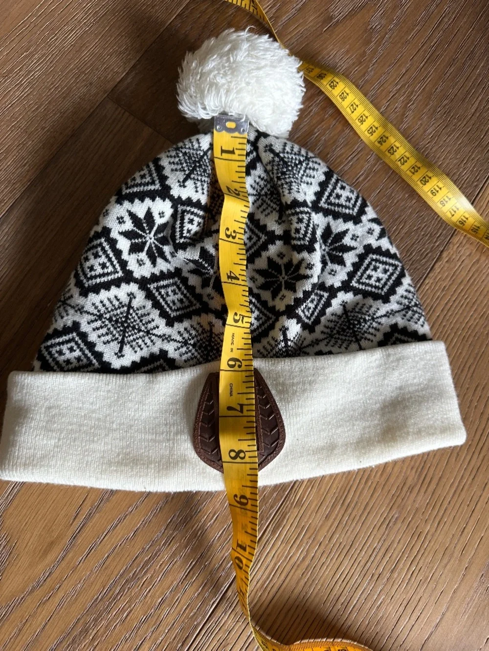 CCM Nordic Fair Isle Pom Pom Beanie Fleece Lined Winter Hat Black White